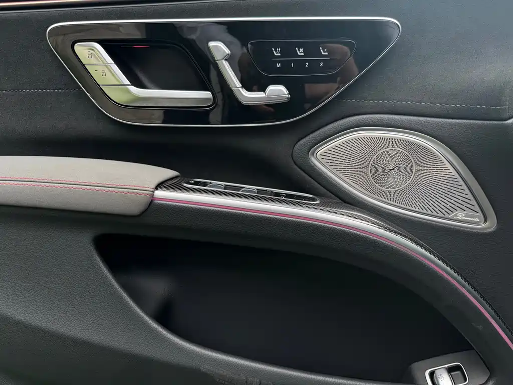 MERCEDES-BENZ EQS AMG