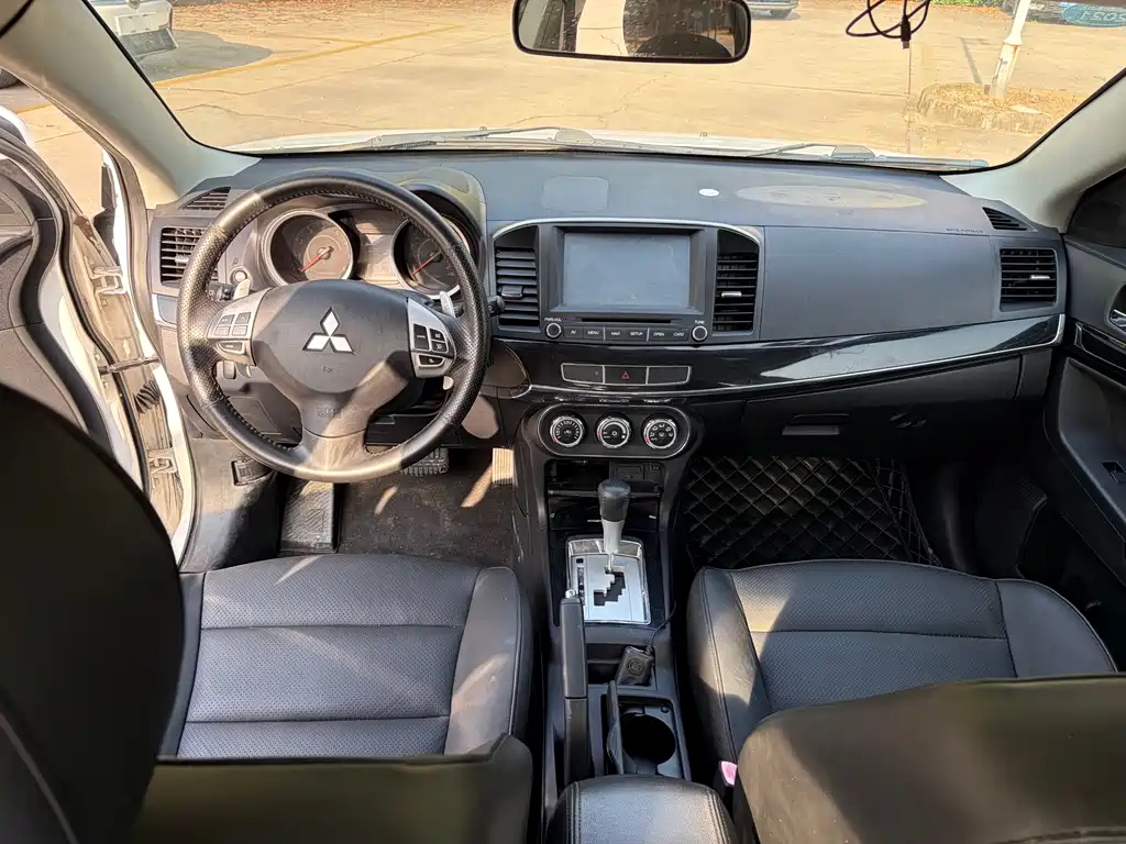 Mitsubishi Lancer EX Fashion Edition 1.8L CVT Luxury Type, фото 5
