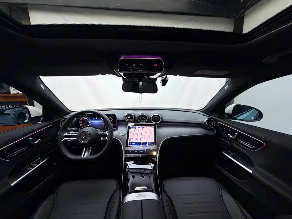 Mercedes-Benz C-Class — миниатюра 6
