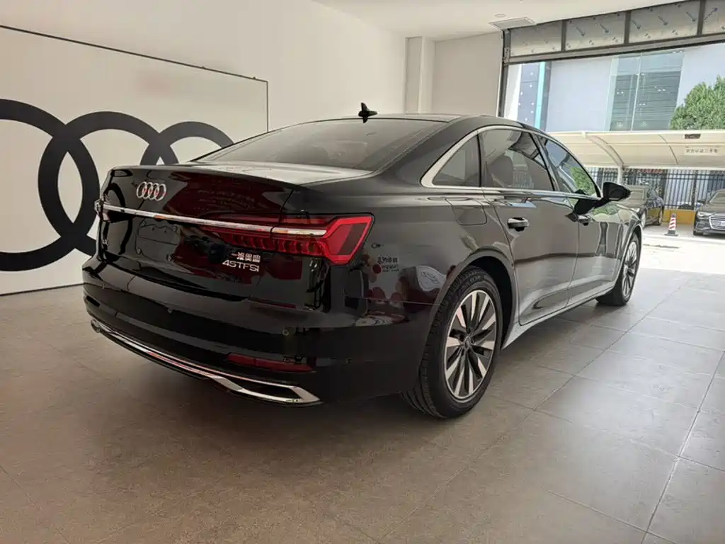 Audi A6L — миниатюра 6