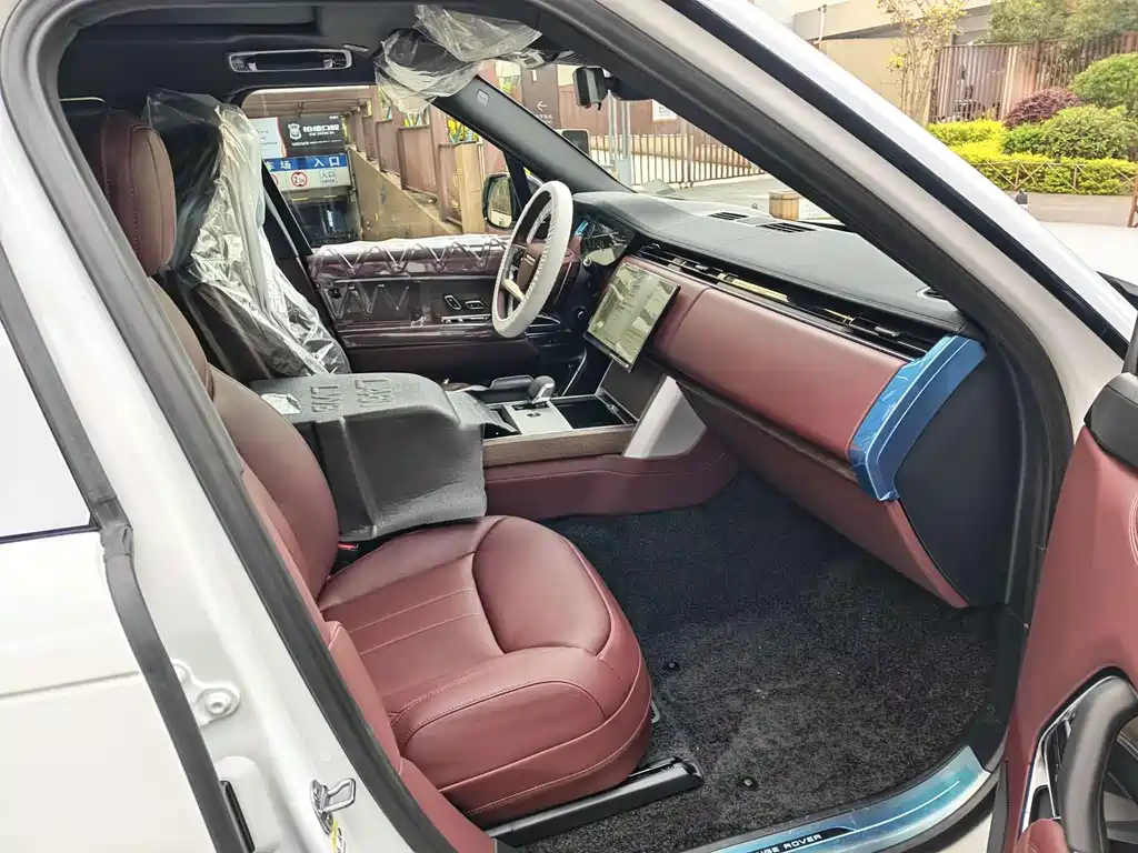 Land Rover Range Rover — миниатюра 10