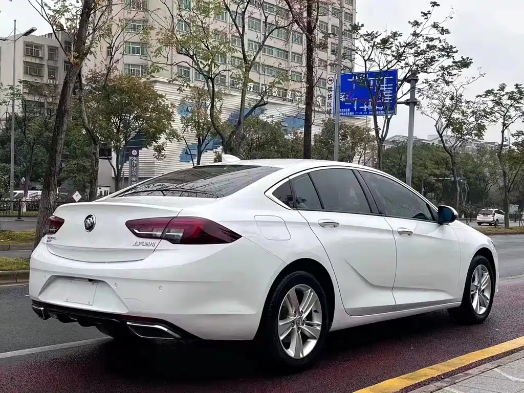 Buick Regal — миниатюра 7