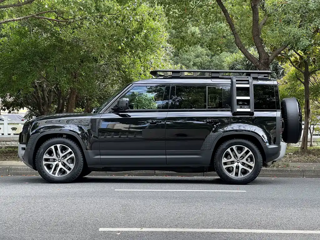 Land Rover Defender — миниатюра 20