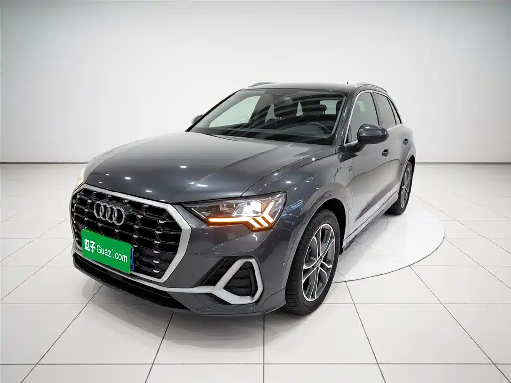 Audi Q3 2021