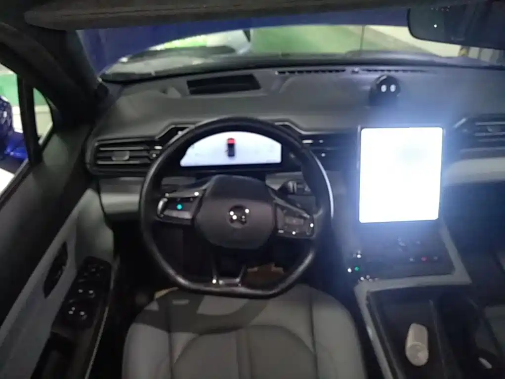NIO EC6 — миниатюра 11