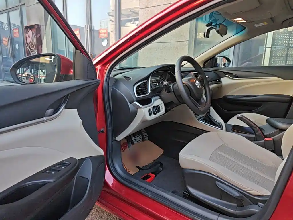 Buick Excelle — миниатюра 16