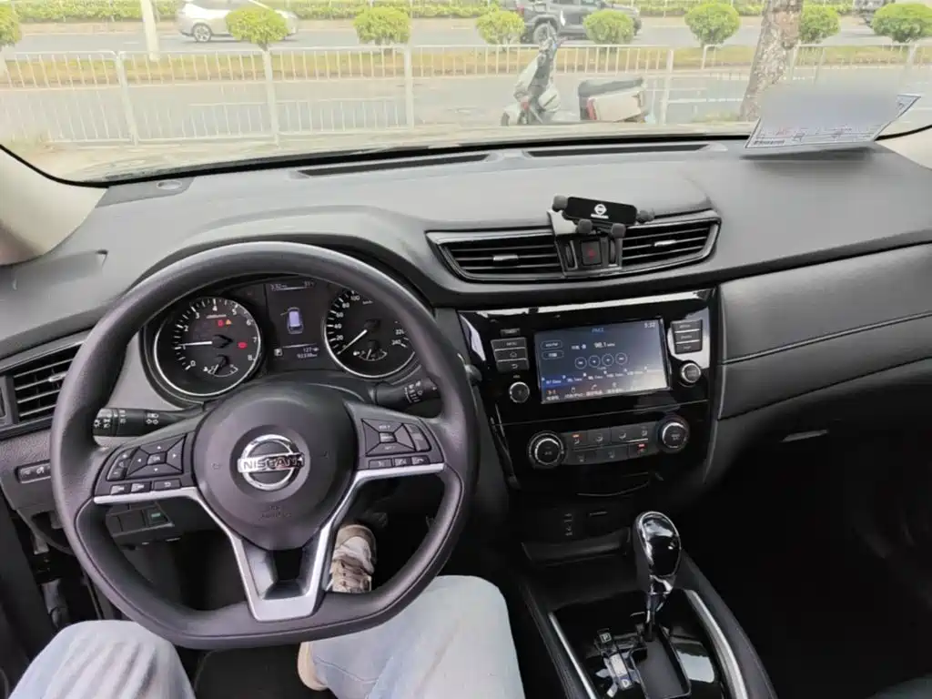 Nissan X-Trail — миниатюра 10