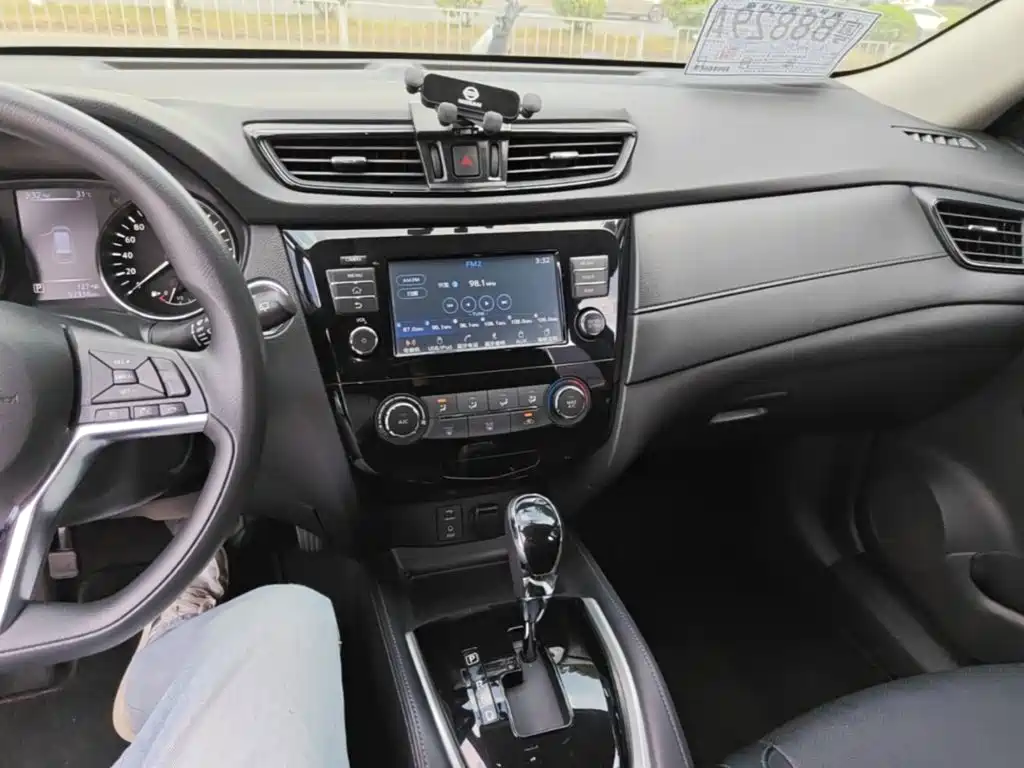 Nissan X-Trail — миниатюра 13