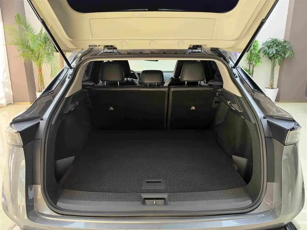 Nissan Ariya — миниатюра 22