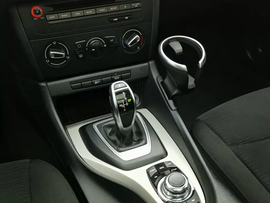 BMW X1 — миниатюра 13