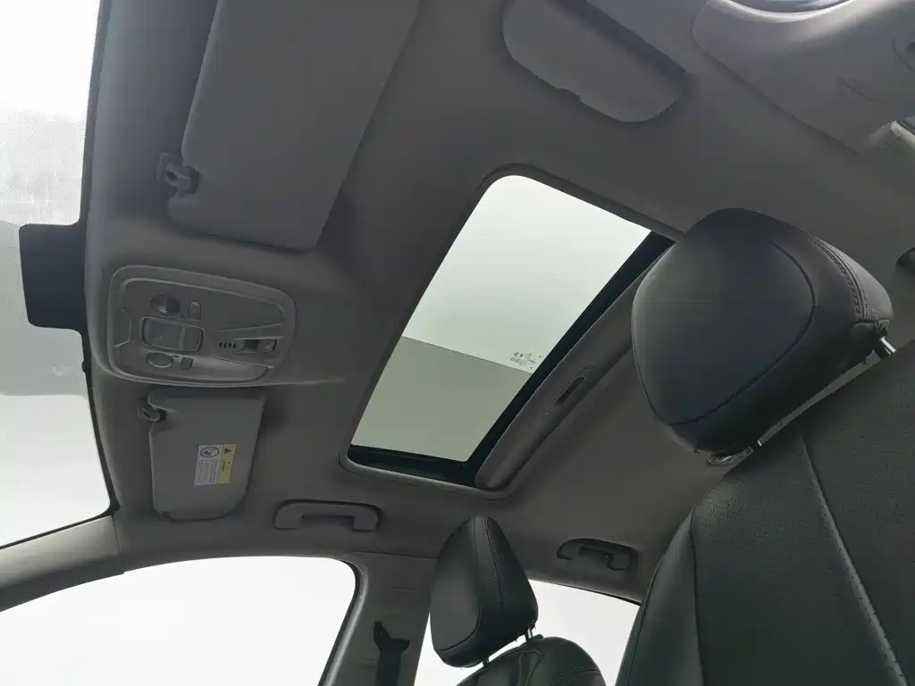 Peugeot 408 — миниатюра 14