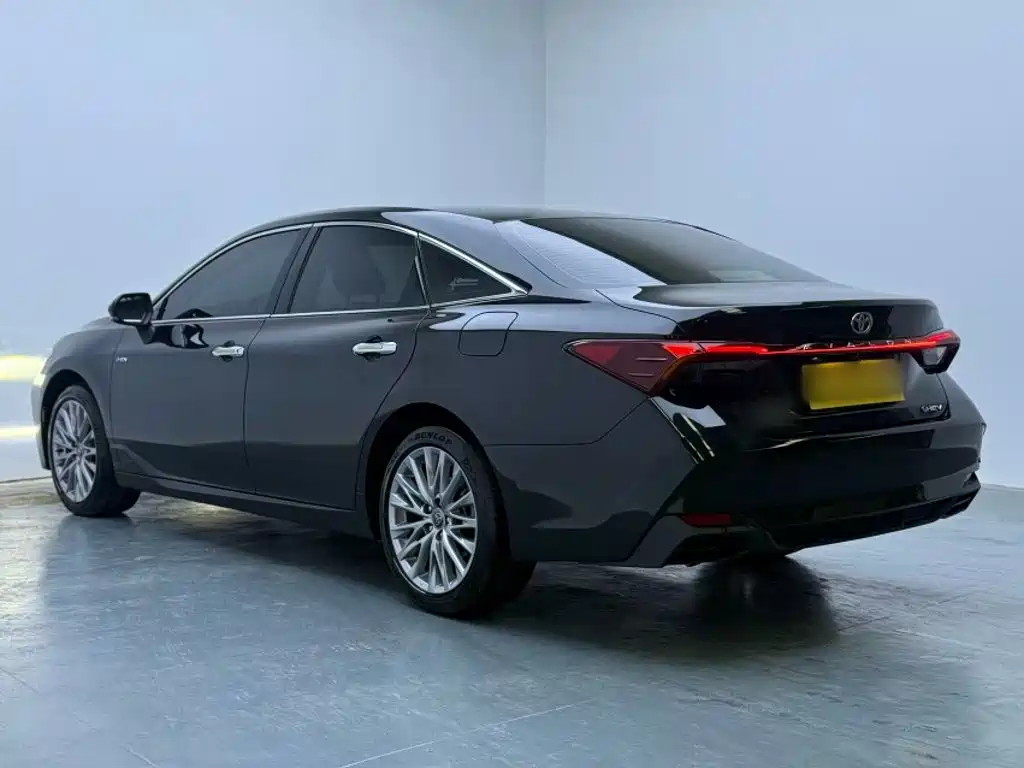 Toyota Avalon — миниатюра 12