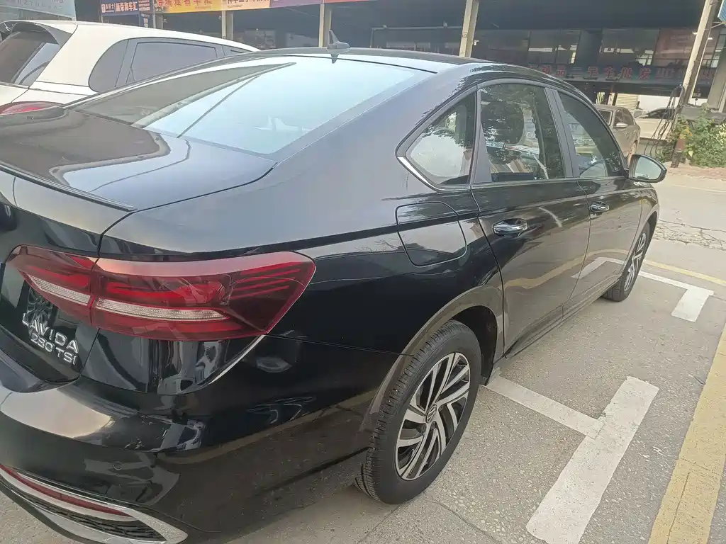 Volkswagen Lavida — миниатюра 11