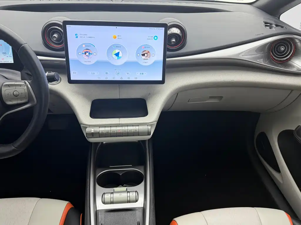 BYD Dolphin — миниатюра 14