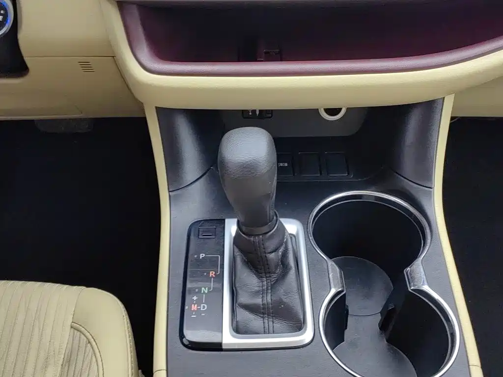 Toyota Highlander — миниатюра 13