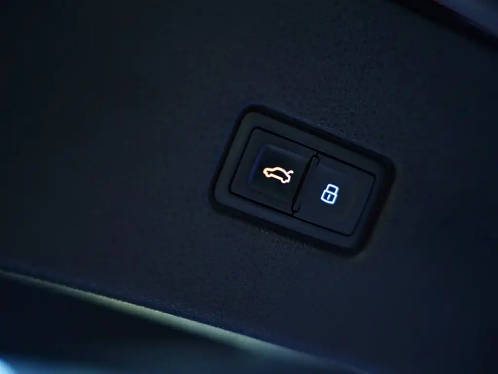 Audi RS Q8 — миниатюра 25