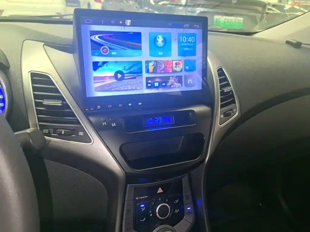 Hyundai Elantra Langdong — миниатюра 13