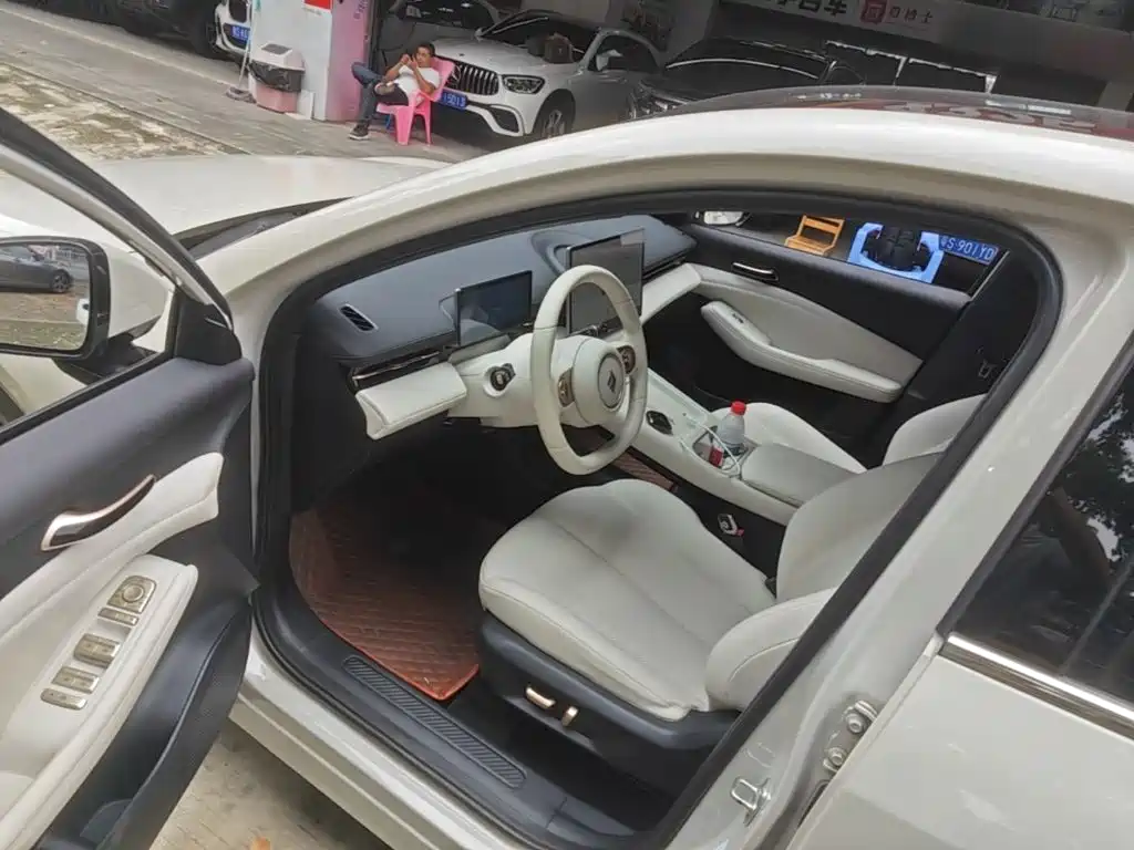 Baojun Yunhai — миниатюра 16