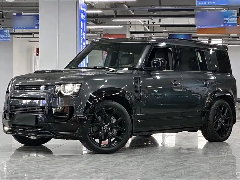 Land Rover Defender 2022
