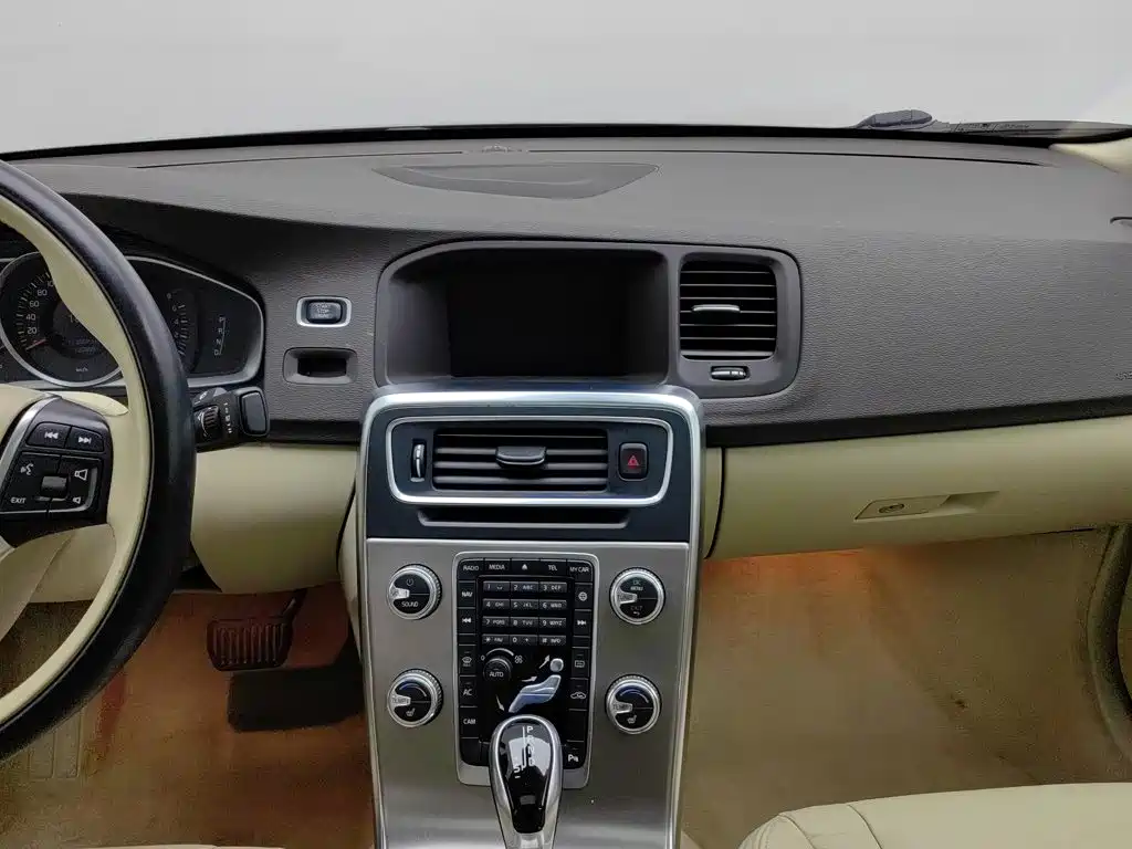 Volvo S60 — миниатюра 12