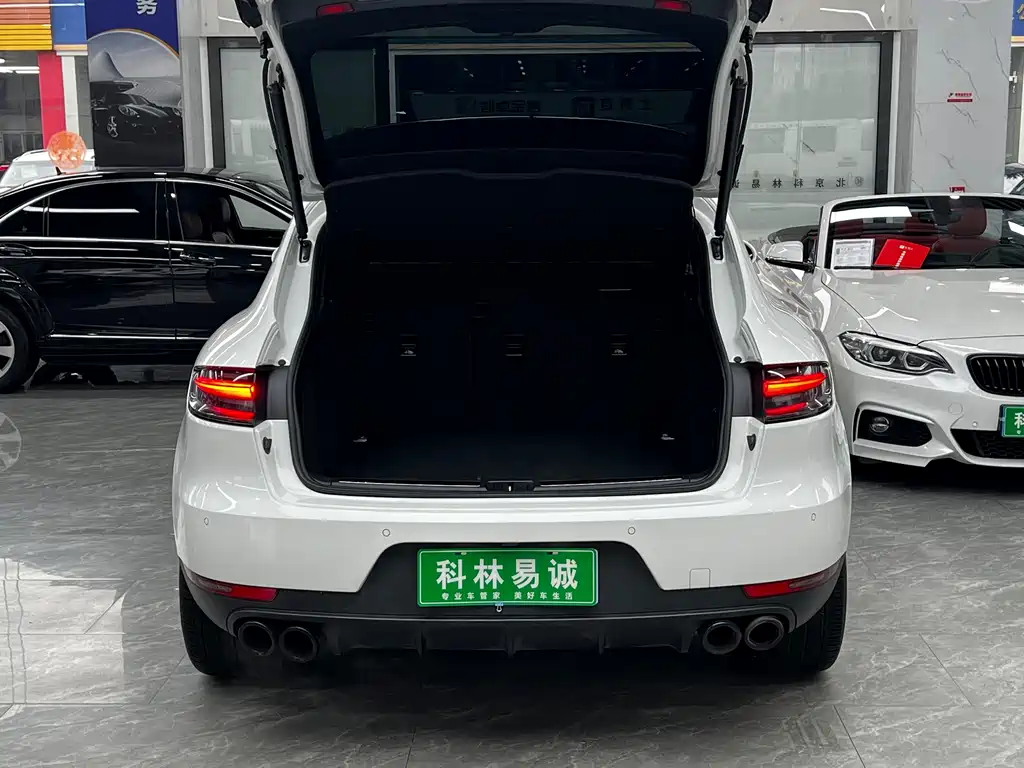 Porsche Macan — миниатюра 23