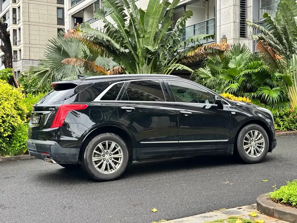 Cadillac XT5 — миниатюра 7