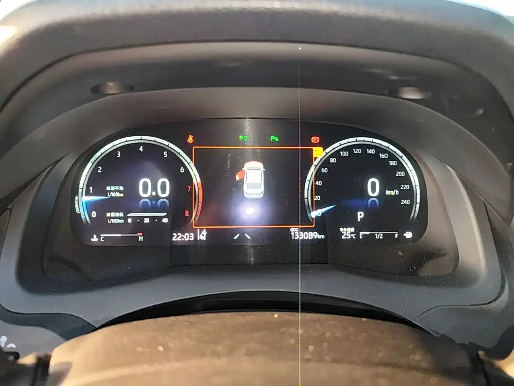 Toyota Camry — миниатюра 12
