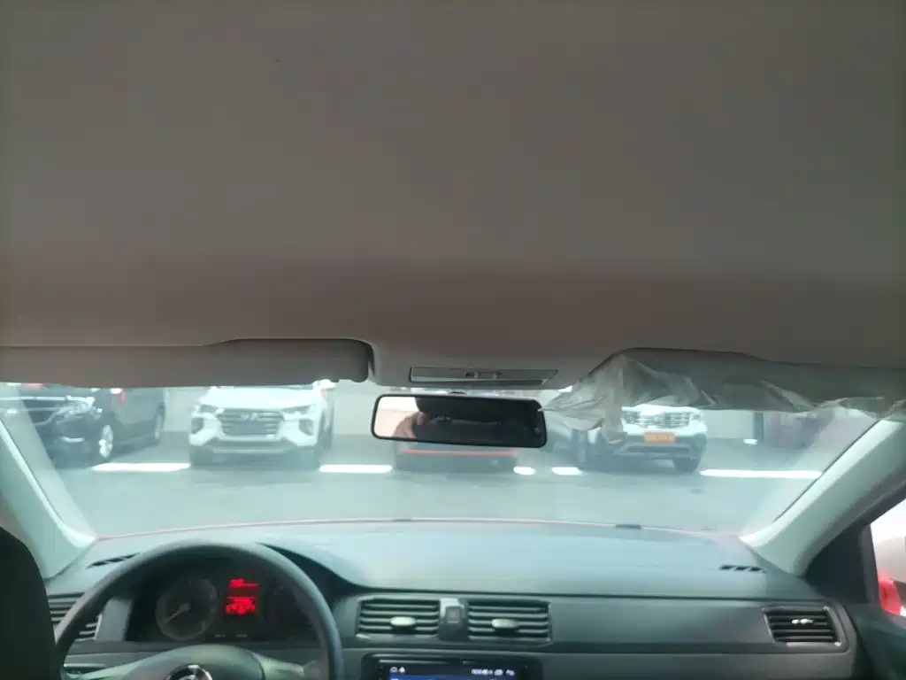 Volkswagen Santana — миниатюра 18