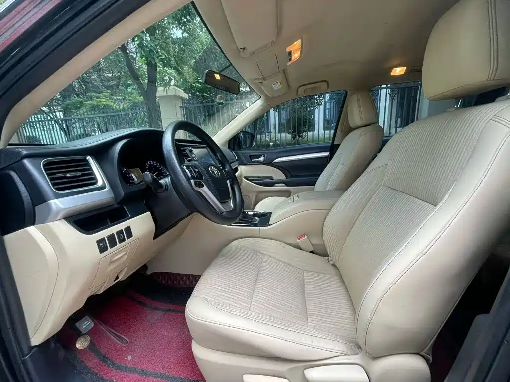 Toyota Highlander — миниатюра 25
