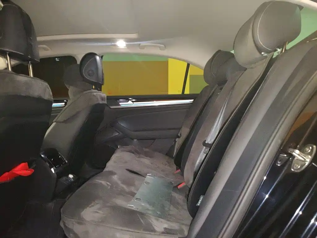 Volkswagen Phideon — миниатюра 15
