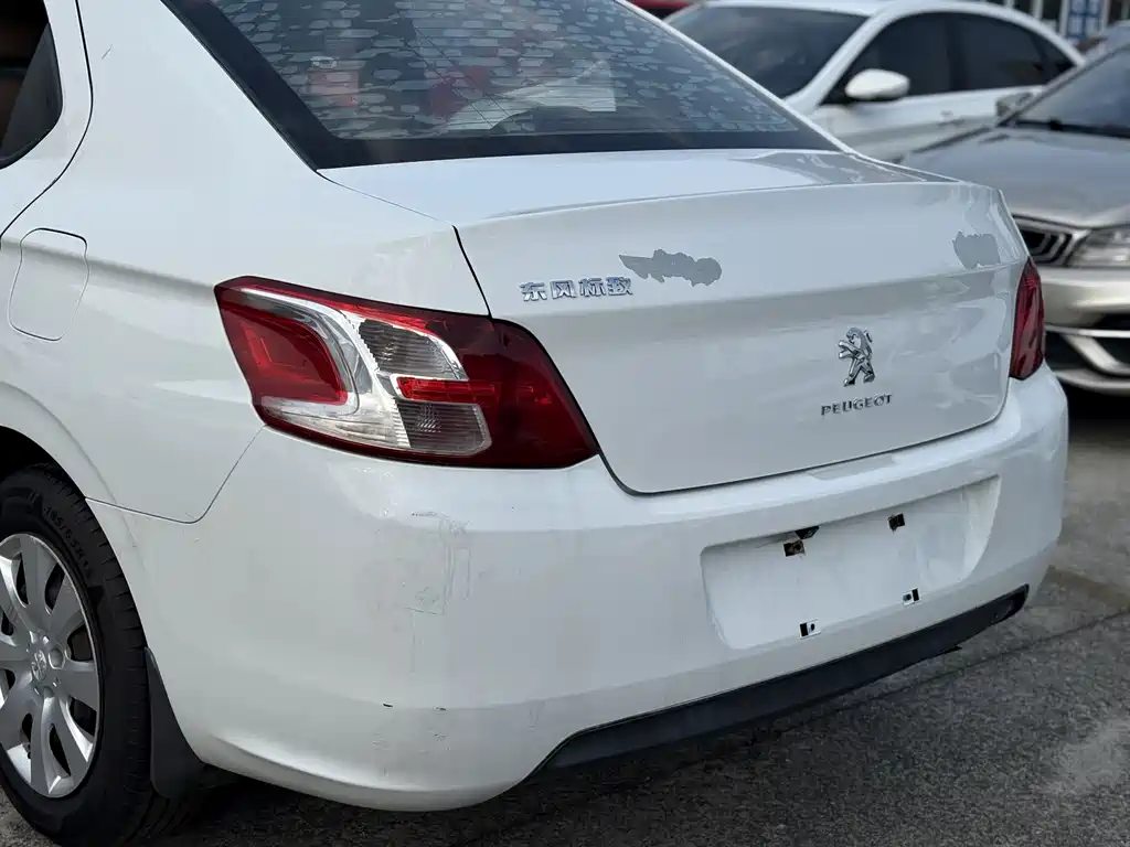 Peugeot 301 — миниатюра 8
