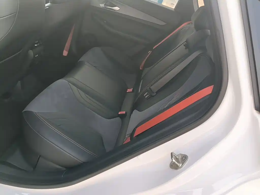 Geely Binrui — миниатюра 17