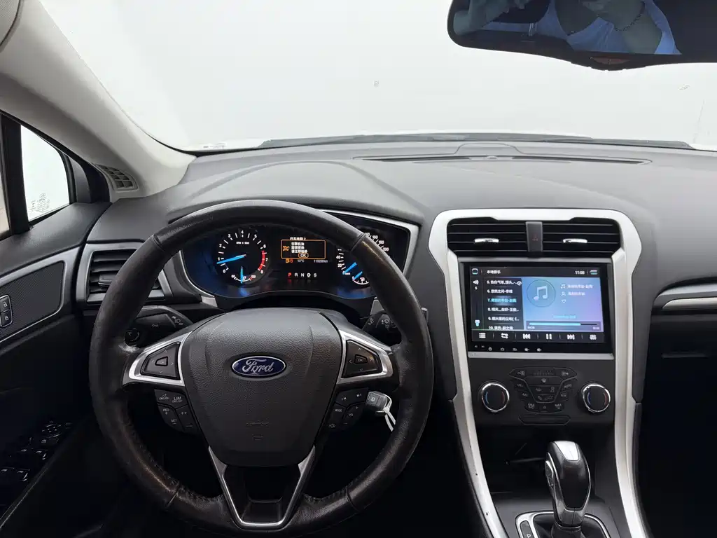 Ford Mondeo — миниатюра 13