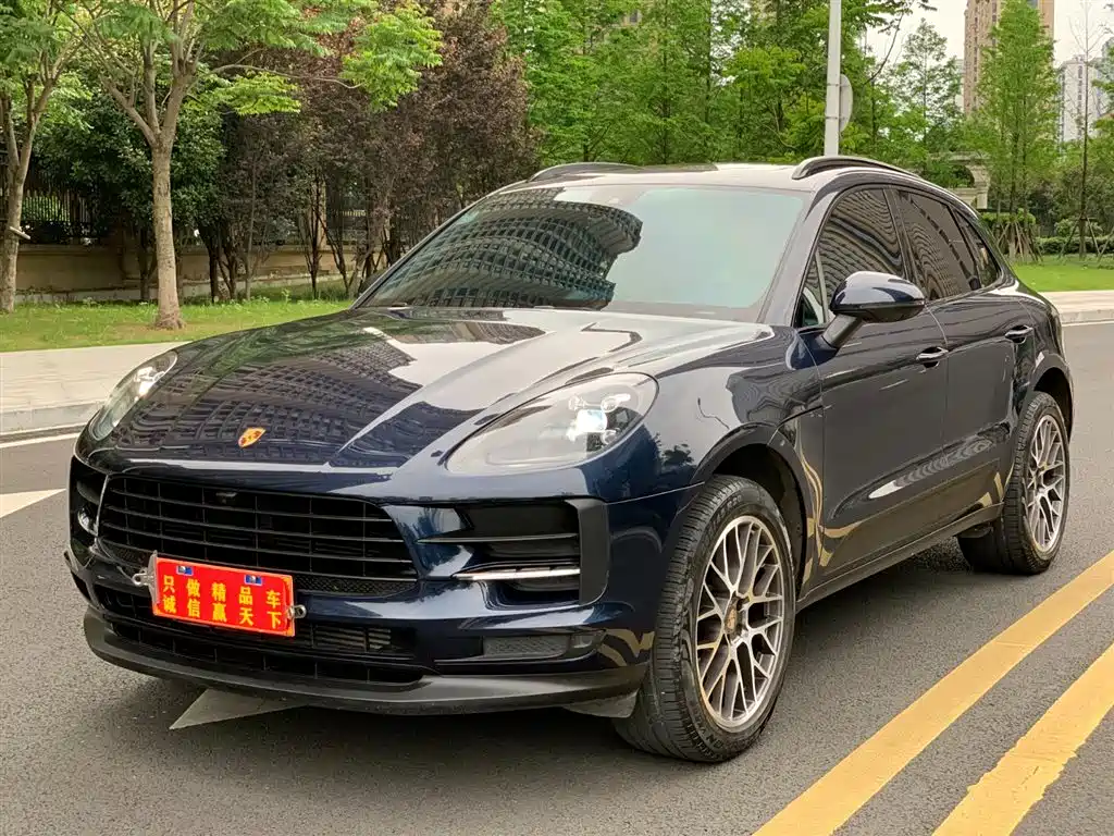 Porsche Macan 2021