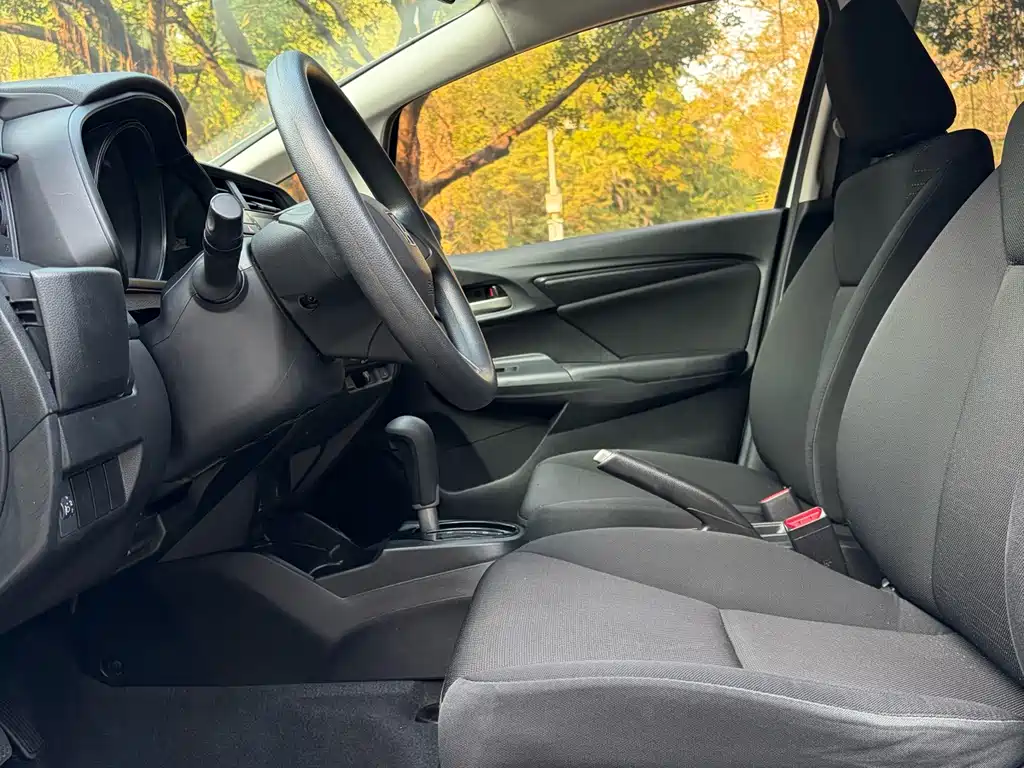 Honda Fit — миниатюра 11