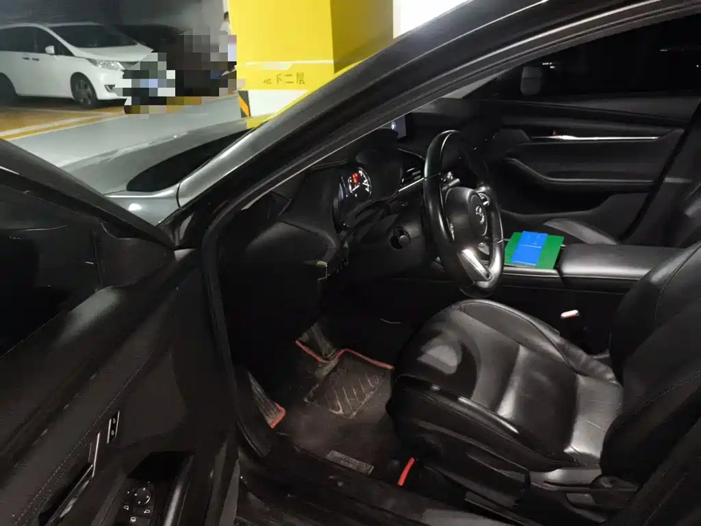 Mazda 3 Axela — миниатюра 12