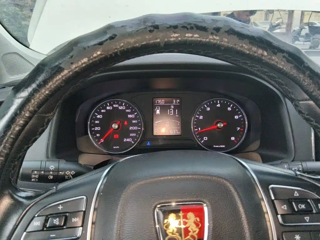 Roewe i6 Classic — миниатюра 12