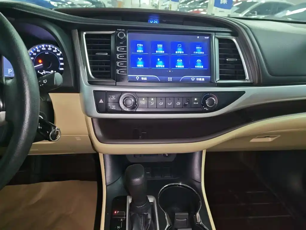 Toyota Highlander — миниатюра 13