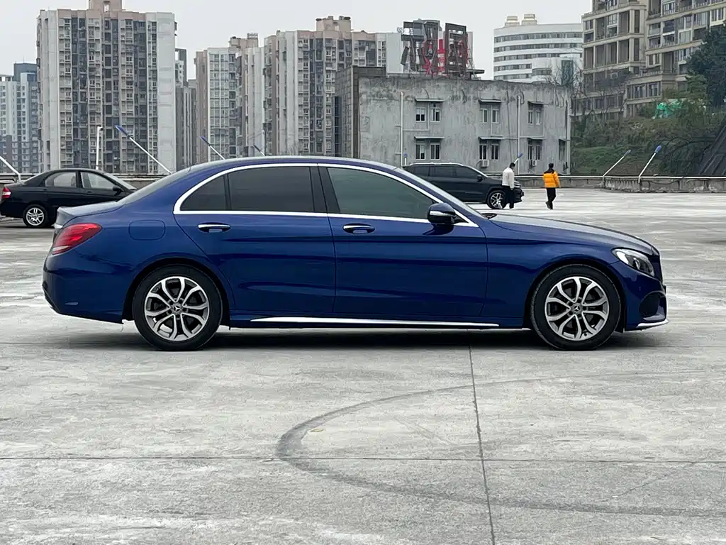 MERCEDES-BENZ C CLASS