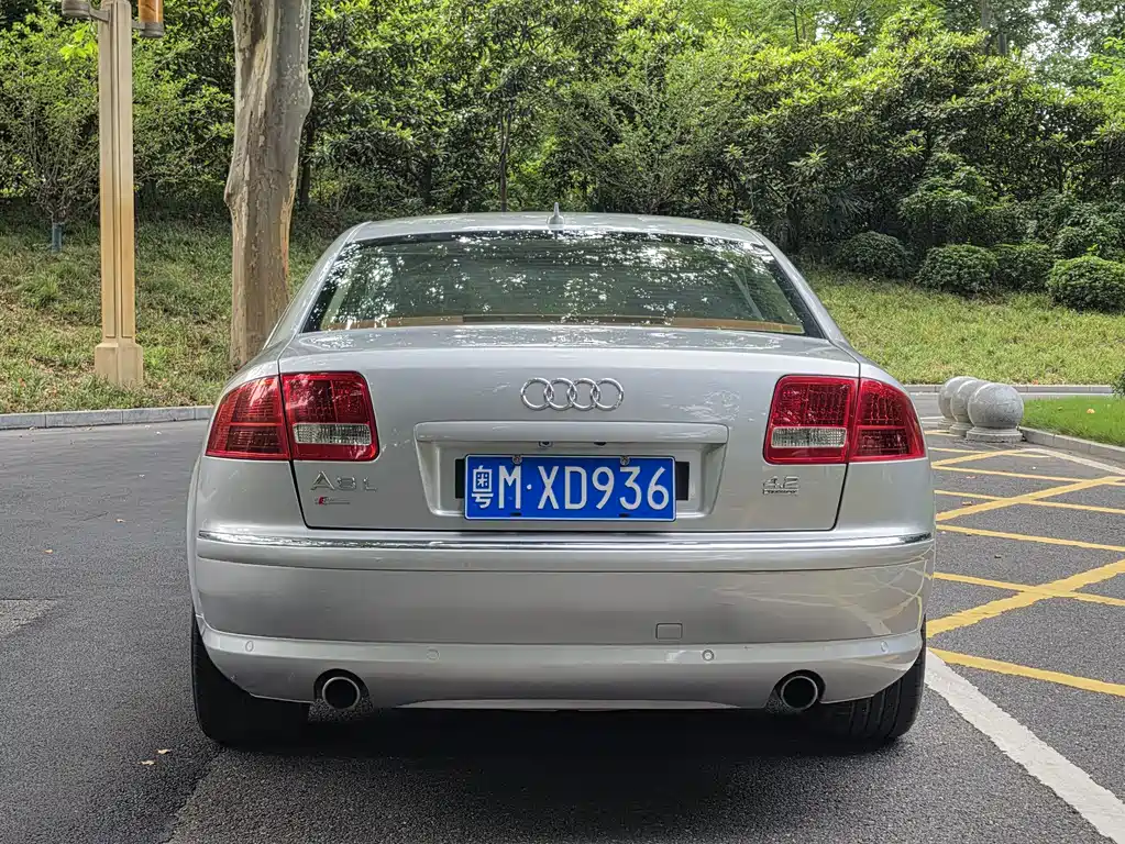 Audi A8 — миниатюра 6