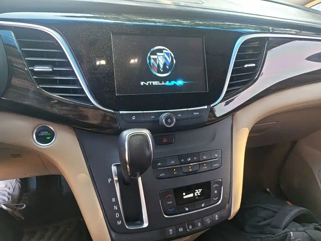 Buick GL8 — миниатюра 13