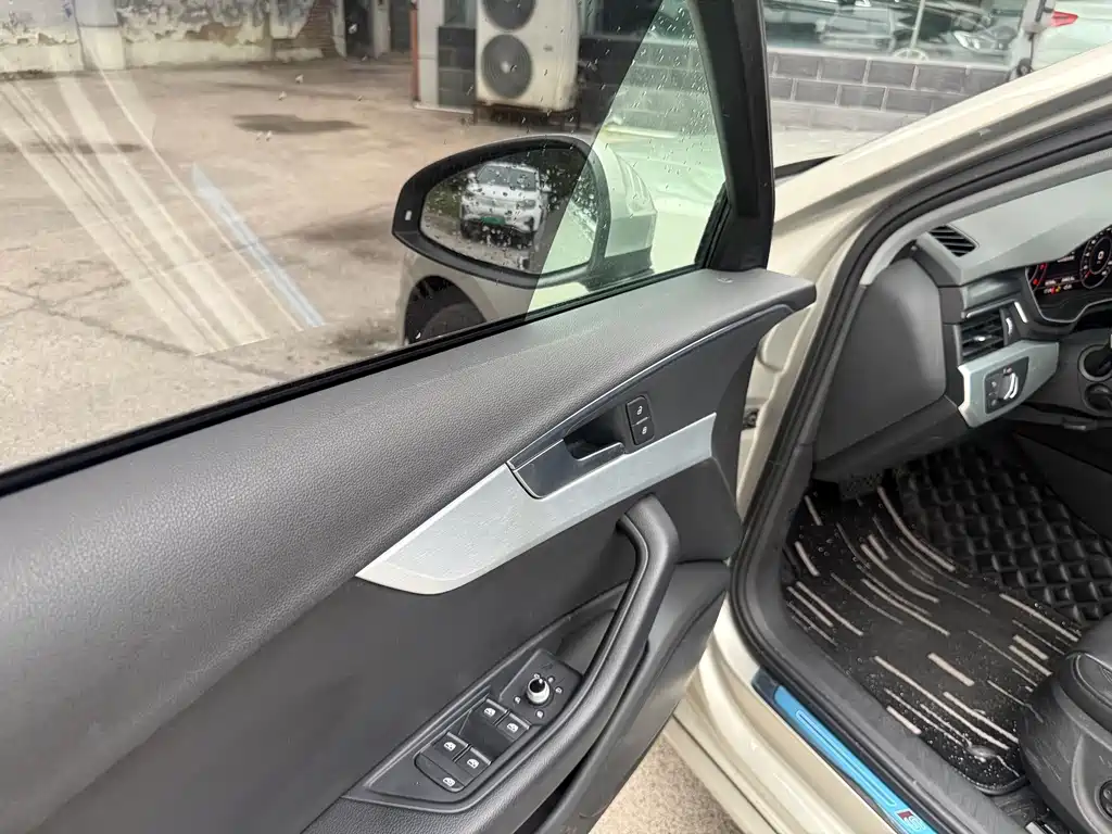 Audi A4L — миниатюра 10