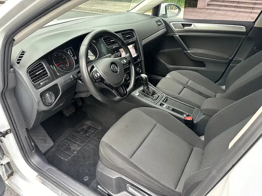 Volkswagen Golf — миниатюра 8