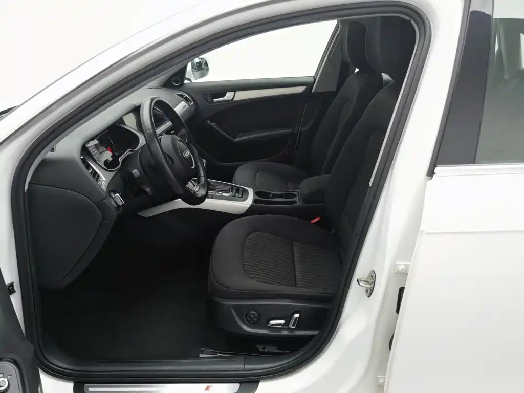 Audi A4L — миниатюра 10