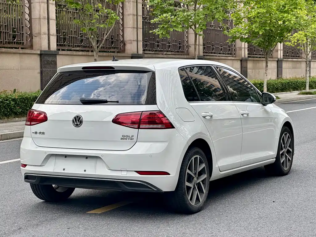 Volkswagen Golf — миниатюра 6