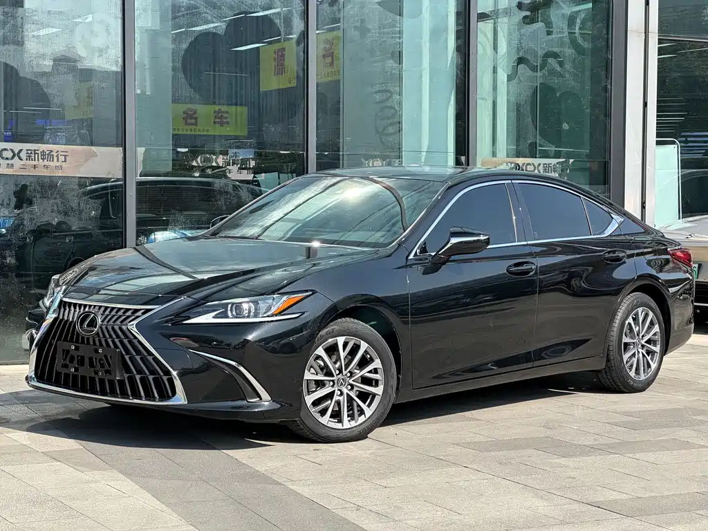 Купить Lexus ES