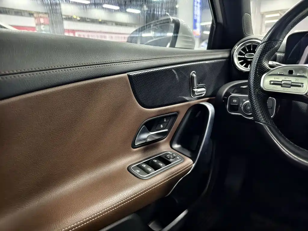 MERCEDES-BENZ A CLASS