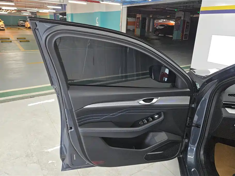 GEELY AUTOMOBILE XINGRUI