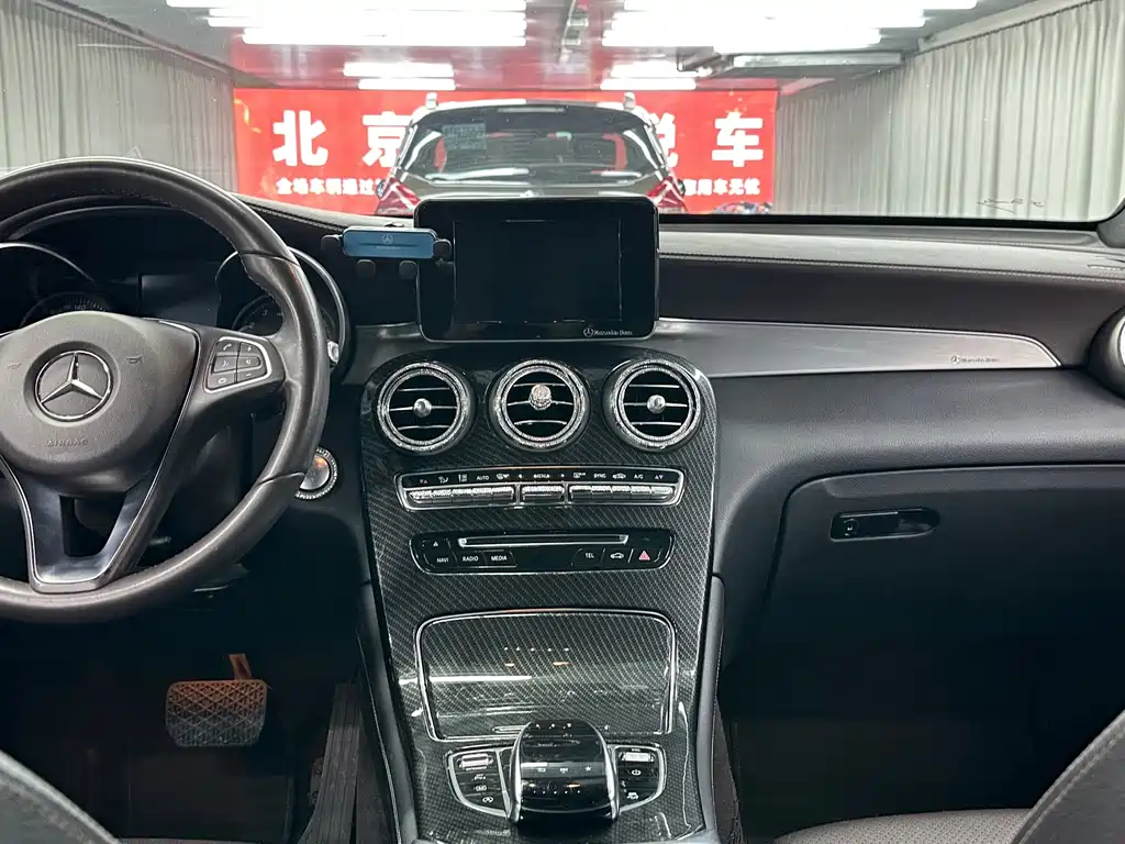 Mercedes-Benz GLC — миниатюра 10