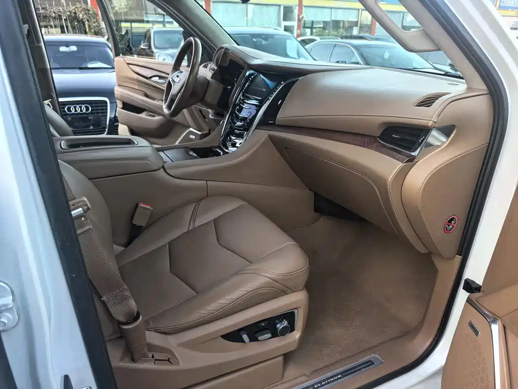 CADILLAC ESCALADE ESCALADE